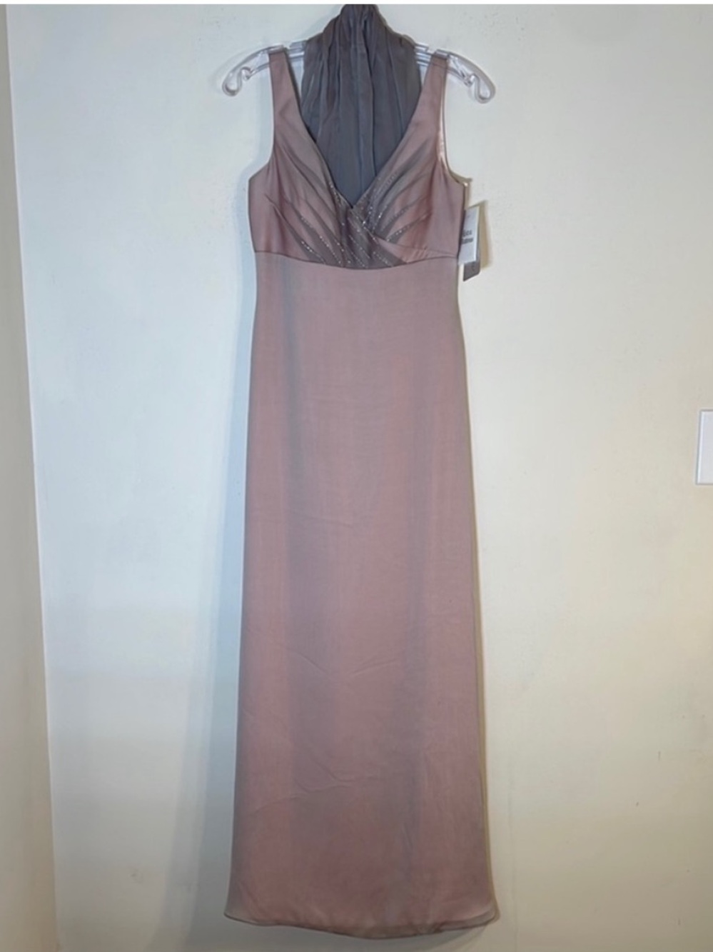 Adrianna Papell Occasions Beaded Empire Waist Gown with Body Wrap. 6. NWT. $298!